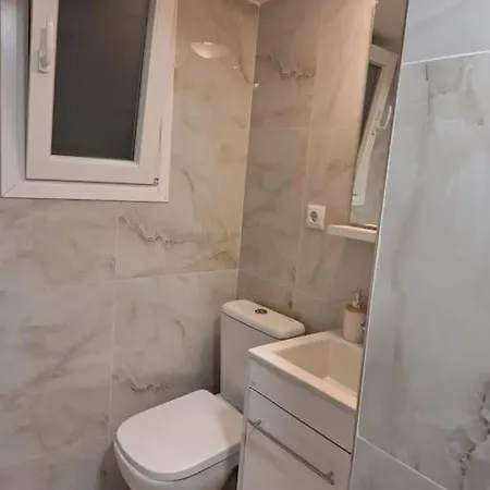 Vibrant 2br In Koukaki Apartment