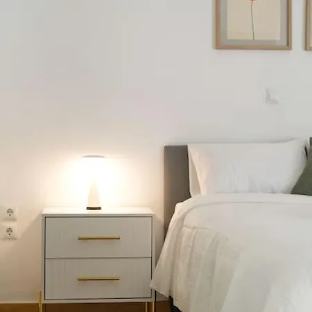Apartment Vibrant 2br In Koukaki *