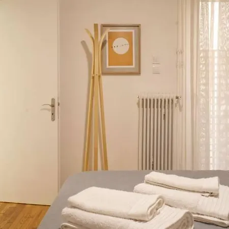 Vibrant 2br In Koukaki * Athens