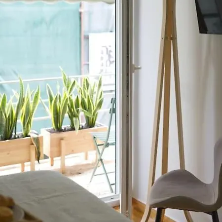 Vibrant 2br In Koukaki Apartment Athens