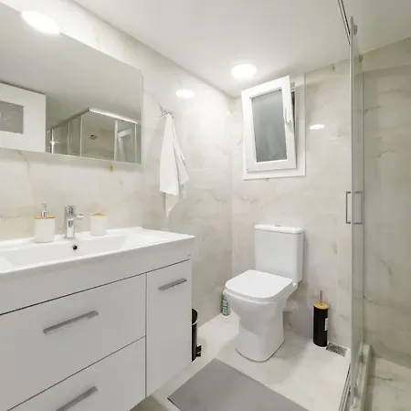 Apartment Vibrant 2br In Koukaki