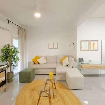 Vibrant 2br In Koukaki Apartment Athens